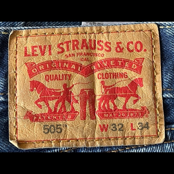 4 pair Levi’s 32x35 jeans. Very good to excellent. - Picture 5 of 5